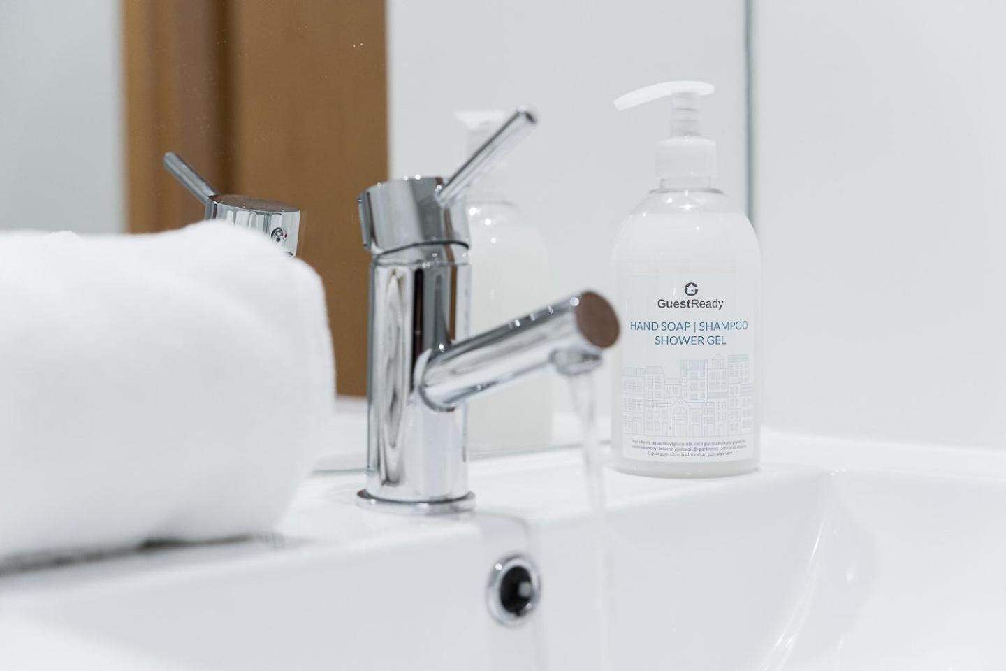 Guestready - Sleek Monochromatic In Bonfim Daire Porto Dış mekan fotoğraf